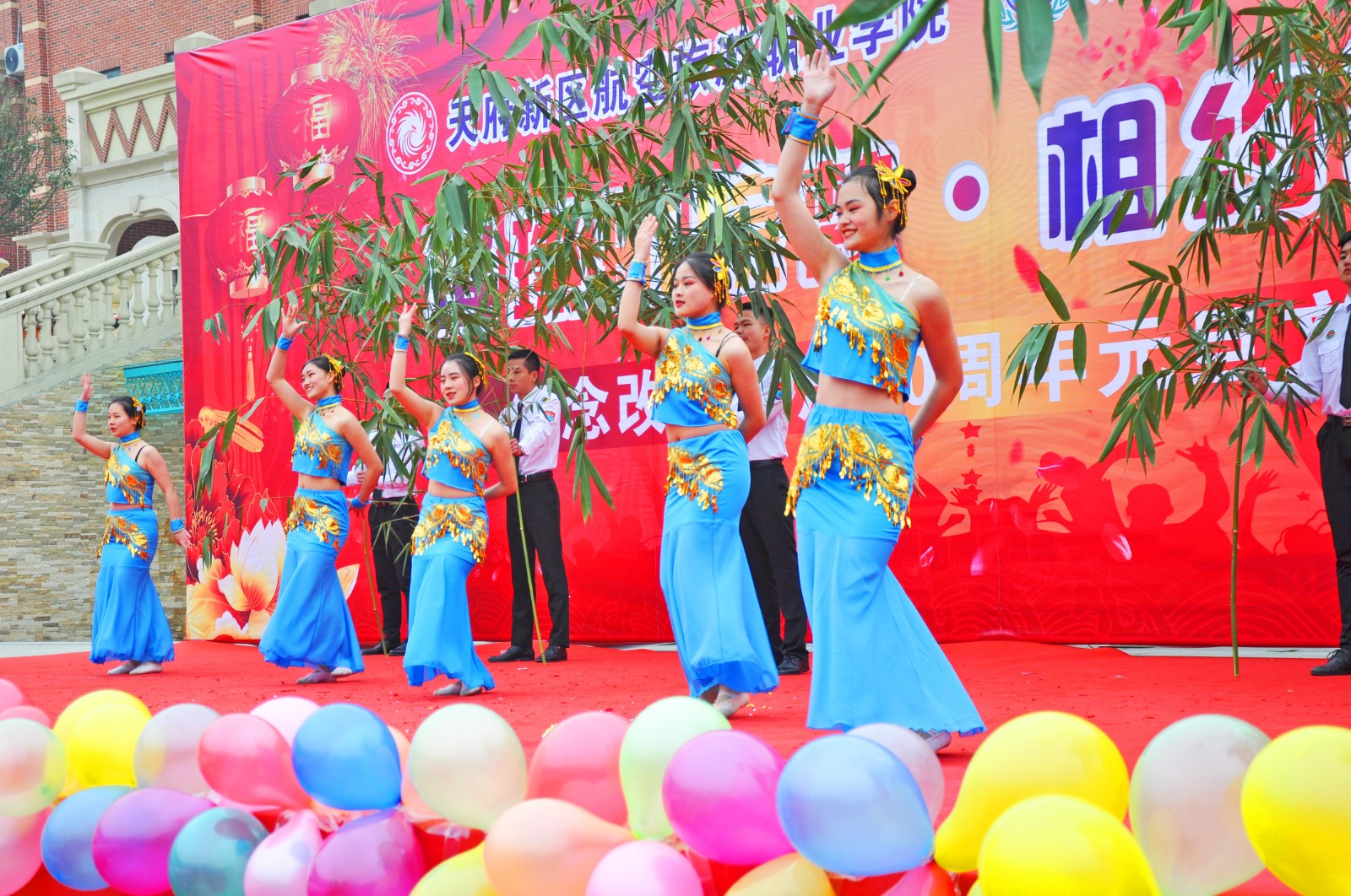 1545652199223808.jpg 1545652199223808.jpg