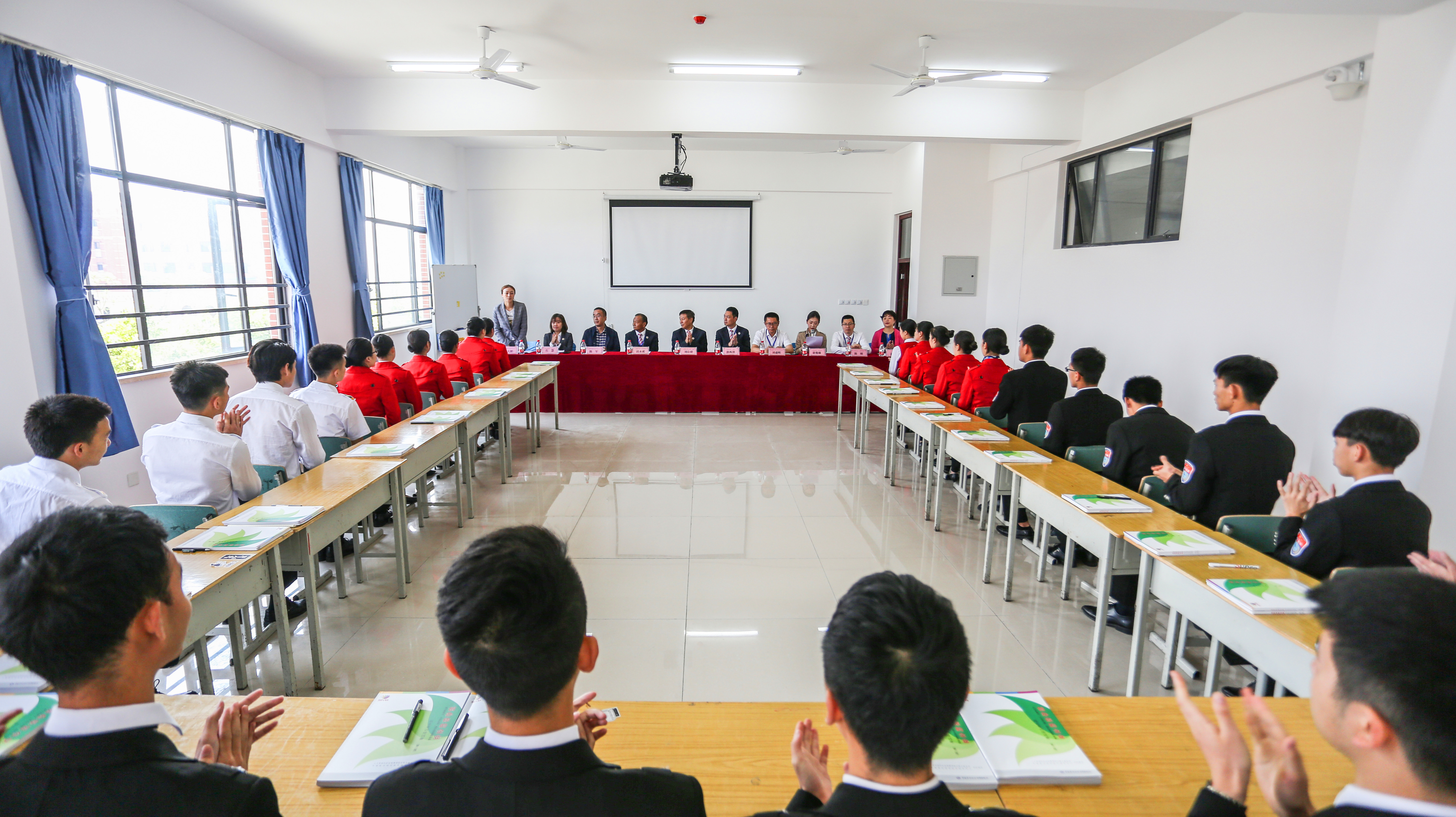 1557900545741179.jpg 1557900545741179.jpg