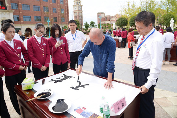 1571831813770139.jpg 3.jpg