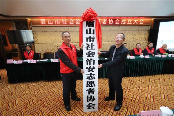 1572503388497533.jpg 640.webp (3).jpg