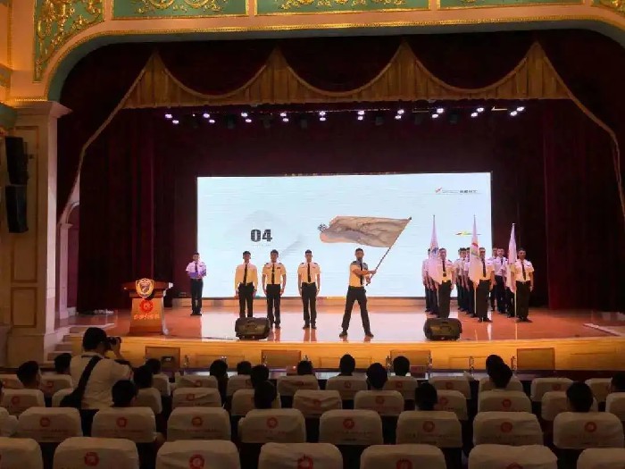 1600945675117115.jpg 拳鋒.jpg