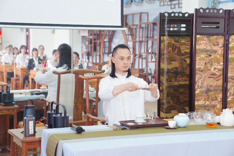 1622447541122205.jpg XCT06411_mh1622197532574~1.jpg