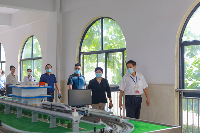 1630064129876987.jpg Canon EOS RP_20200325_034452.jpg