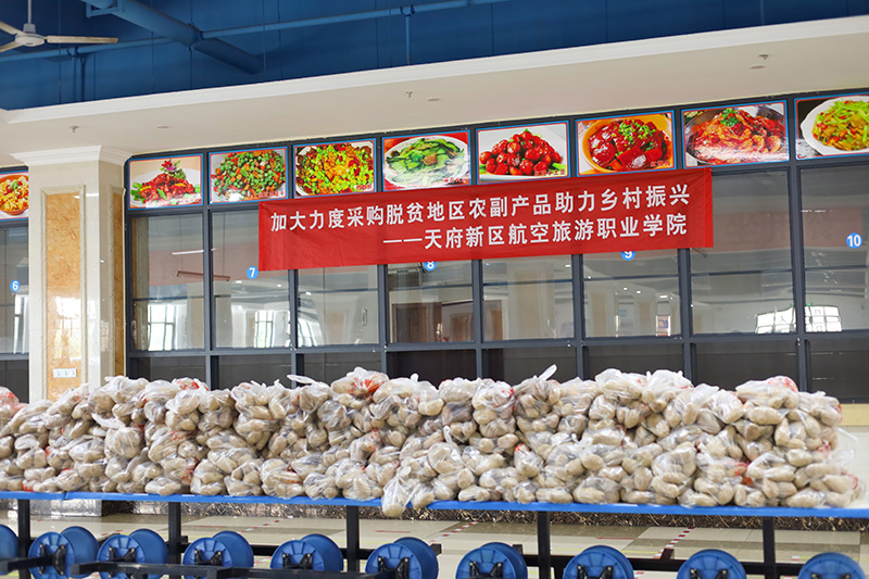 1634039106923677.jpg IMG_9825.jpg