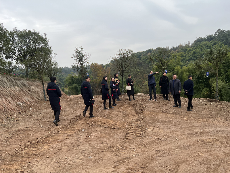 1640160680131655.jpg 26002B60E63B1191A6598376988CC2D9.jpg