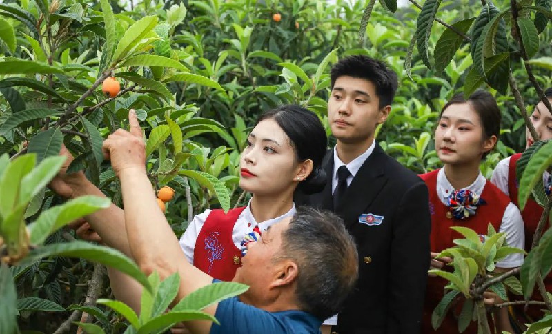 1653968052230822.jpg 64540.jpg