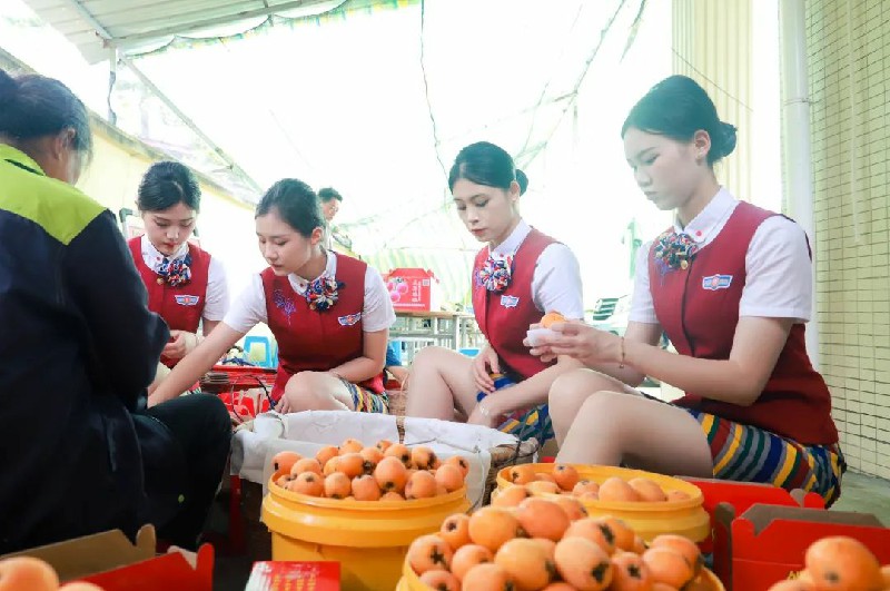 1653968076100216.jpg 64220.jpg