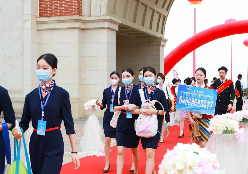 1655695125566943.jpg 640.jpg