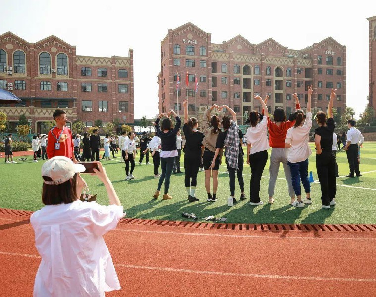 1667879375117592.jpg ae1b947298a44538b0a48aedea4c292.jpg