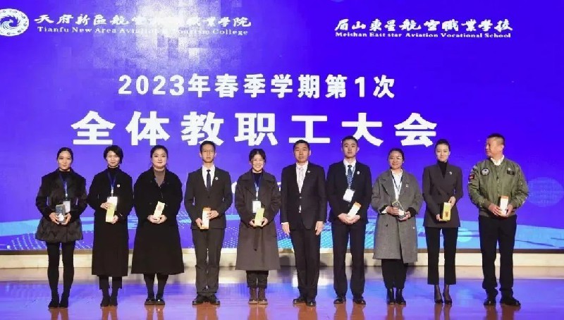 1675757404530452.jpg 3bf9061cd022875d20d7d2f3b3c8ef9.jpg