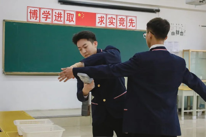 1676519109137353.jpg UF4ANG@`RMAI@@EQ5I8@H8X.jpg