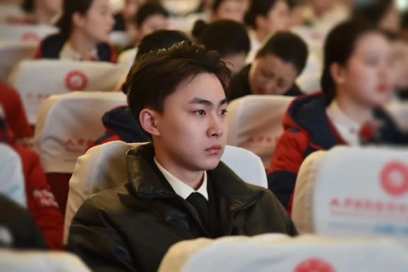 1677465935535358.jpg ade8a65309f797d73462757d212f41a.jpg