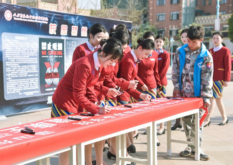 1679971275541081.jpg DSC_5400~1.jpg