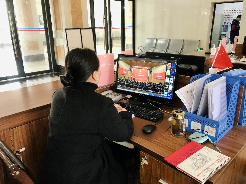 1680833231630888.jpg 劉霞(綜服).jpg