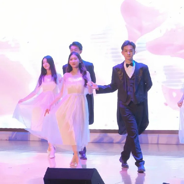 1686302902927033.jpg ad6ff846097972f8bc205fb37b1ee6d.jpg