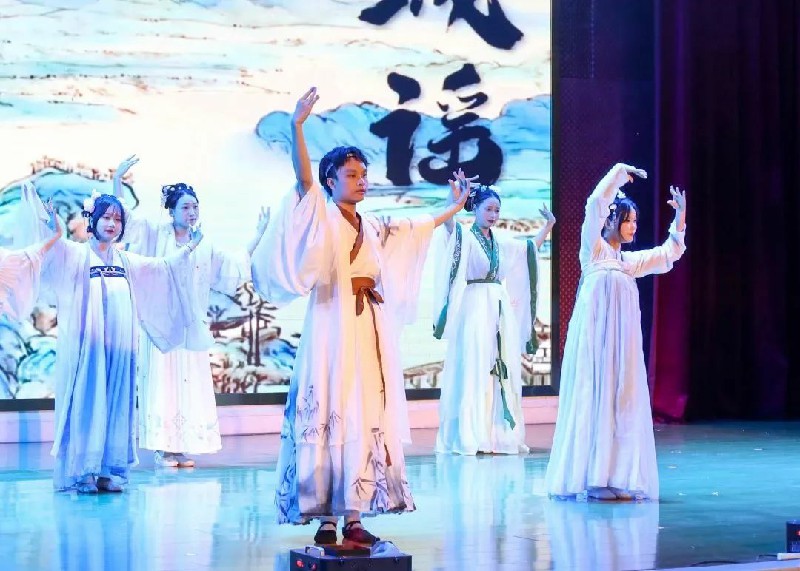 1689574248341672.jpg 640.jpg