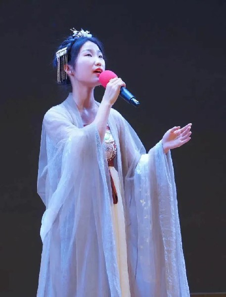 1689576304105371.jpg 9596e8feeb9cfce771d10d5ea27525e.jpg