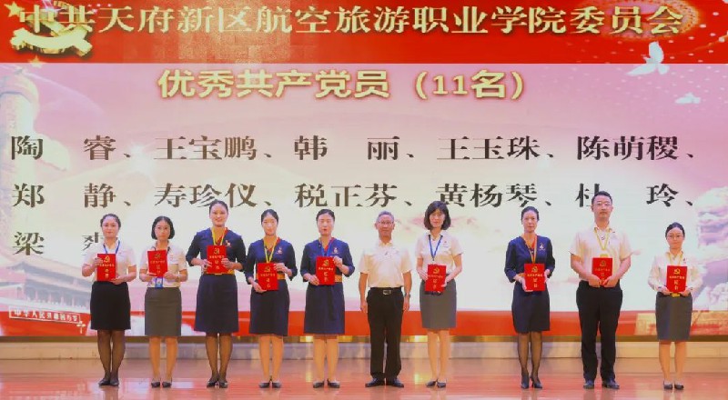 1689906205452048.jpg 0695b045a592e47dd4de6d0ce6c901c.jpg