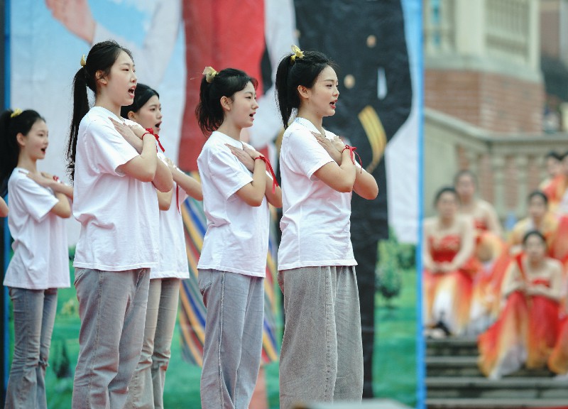 1702274776973852.jpg PIG02445.jpg