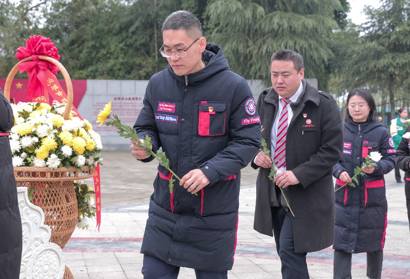 1743998215207370.jpg IL3A1207.jpg