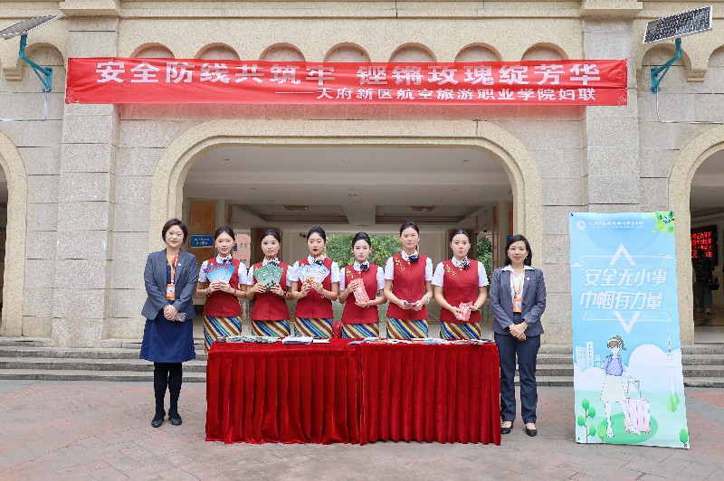 1745550889108336.jpg B3259DA6C44216E7D7F063D60D14C9EA.jpg