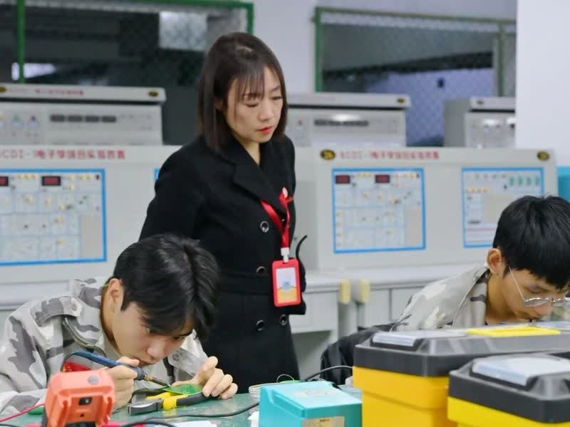 1762219507117485.jpg IMG_7929.jpg