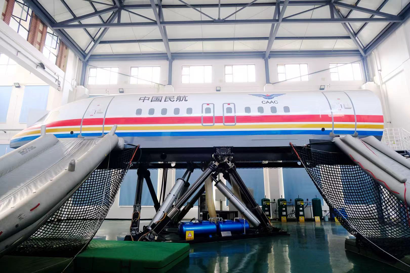 1765459095121052.jpg 4.動態(tài)模擬艙.jpg