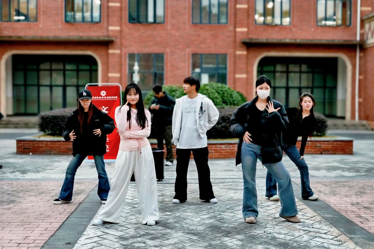 1765468965797335.jpg 微信圖片_20251211235345.jpg